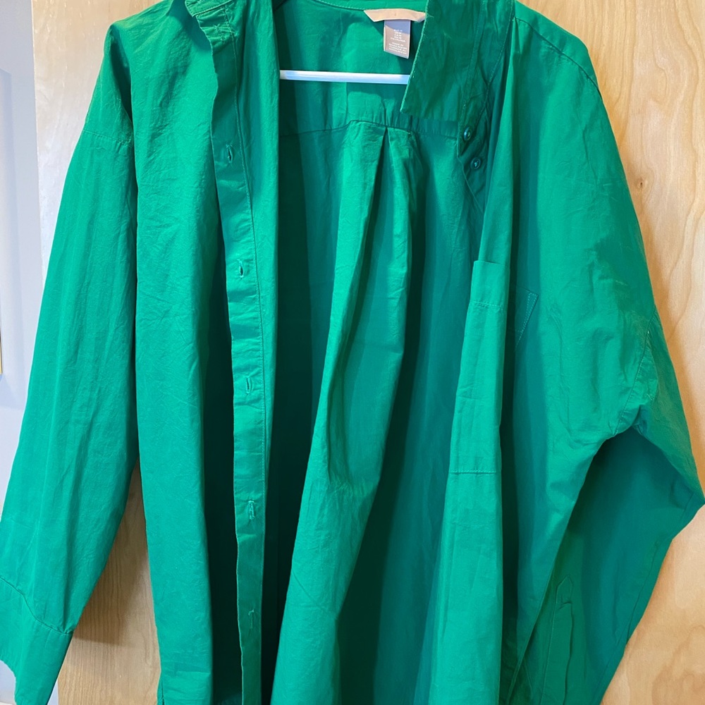 Green button down